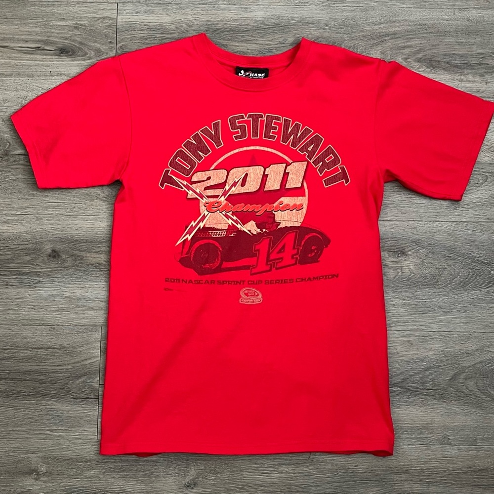 Chase Authentics  red NASCAR Shirt racing size medium M